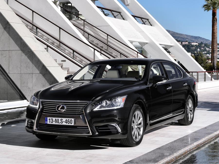  Lexus LS460L 2012 года  (EU) (фото 3 из 12)